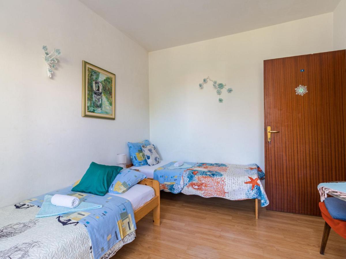 Apartment Bellevue - Pul332 By Interhome Pjescana Uvala Eksteriør bilde